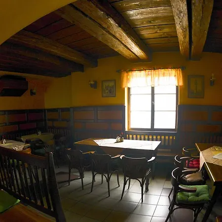 Ve Dvorku Vendégház