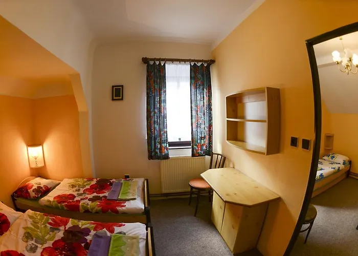 Casa de hóspedes Ve Dvorku *